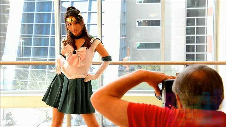 最新超人气混血嫩模『张予曦』个人网站福利最新大尺度魅惑私拍 漫展COS 高清720P完整版(2)